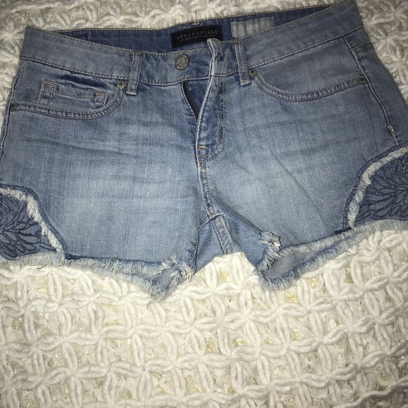 Shorts - Picture 1 of 3